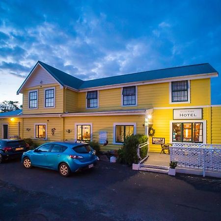 Stony River Hotel Okato Bagian luar foto
